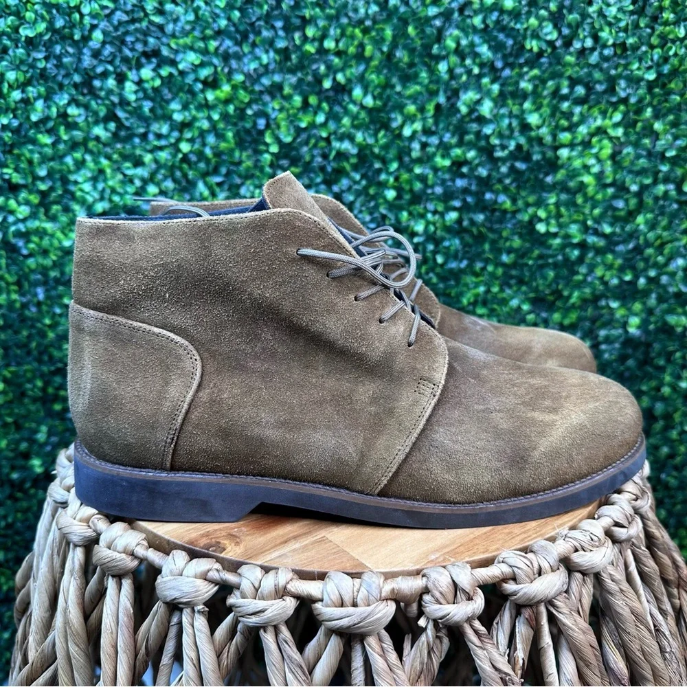 Nisolo men’s Daytripper Chukka Boot in waxed brown new in‎ box